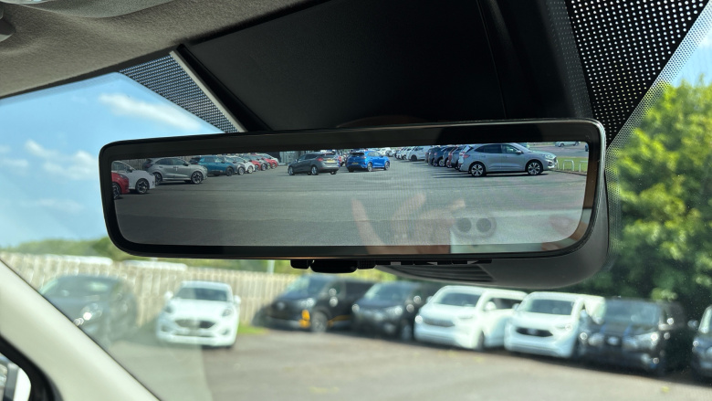 Ford Transit Custom 300 L1 Diesel Fwd 2.0 EcoBlue 130ps Low Roof Limited Van